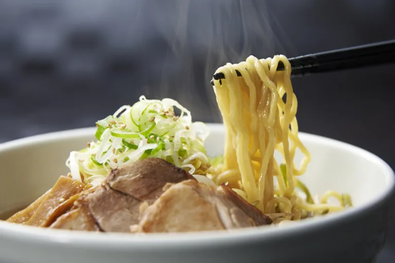 soy source ramen　roasted pork fillet