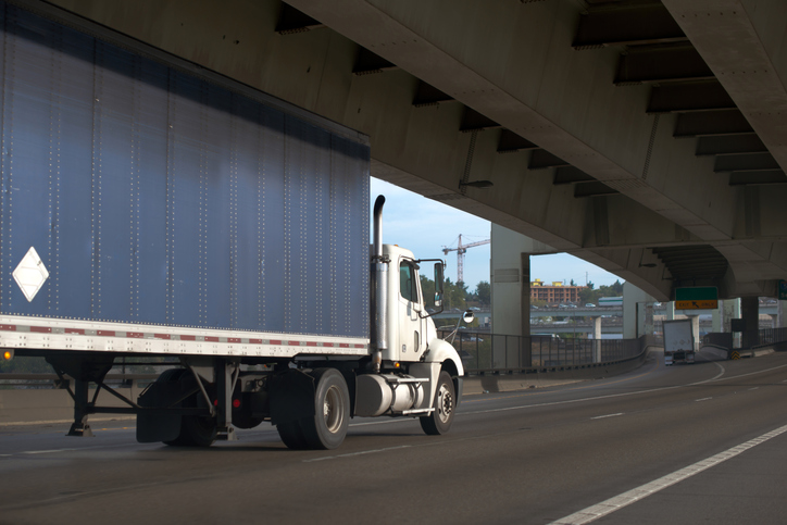 Distribution truck